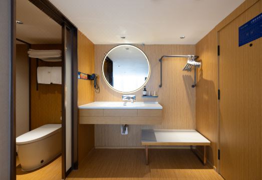 Super 8 Hotel