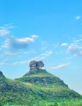 Three Thousand Lodge Hotel (China Railway Ecological City Yuelong International City Branch) - Mountain view