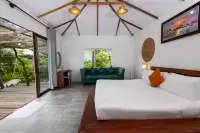 Long Beach Resort Koh Rong - Mountain view