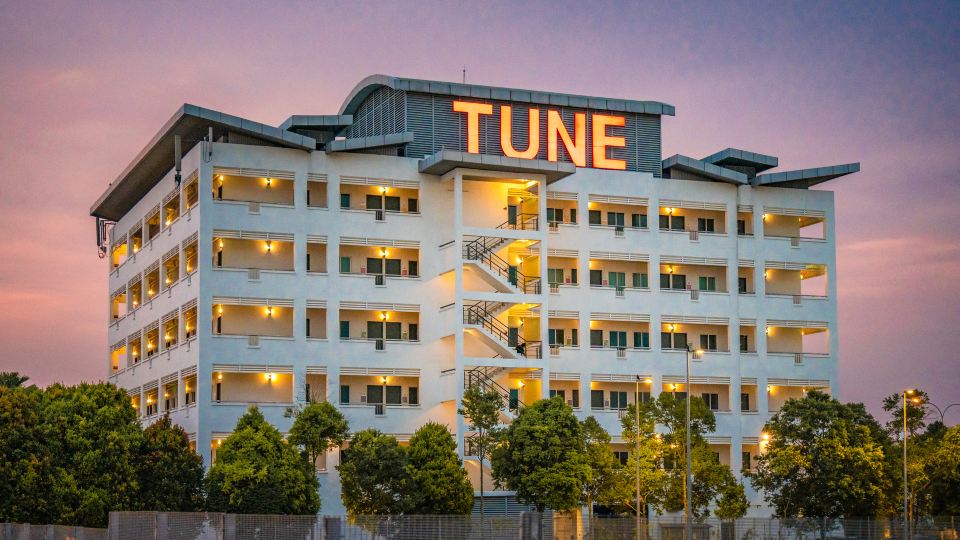 Tune Hotel KLIA Aeropolis (Airport Hotel)