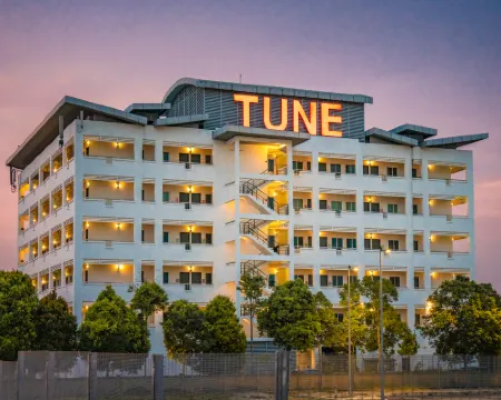 โรงแรมทูน เคลีย แอโรโปลิส โรงแรมในเซปัง