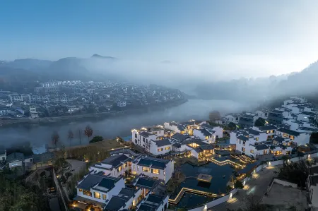 Huangshan Misty Rain Resort Hotel Отели в г. Шэсянь