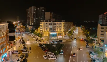 Rest Hotel (Taiyuan Qingxu People's Square Zilin Road) Отели рядом с достопримечательностью «Pufeng Mountain Villa»