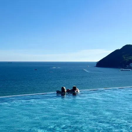 Pearl River Garden Hotel  Sanya
