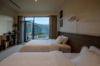 Endless Summer · Cloud Private Hot Spring Homestay