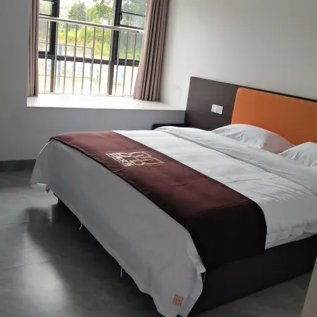 Kuimeishan Football Town Homestay