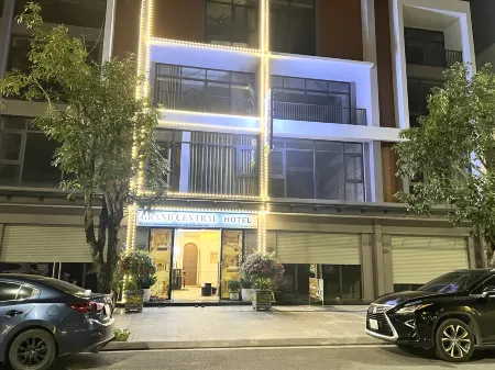 Grand Central Hotel- Vinhomes Ocean Park 3 Отели в г. Nghia Tru
