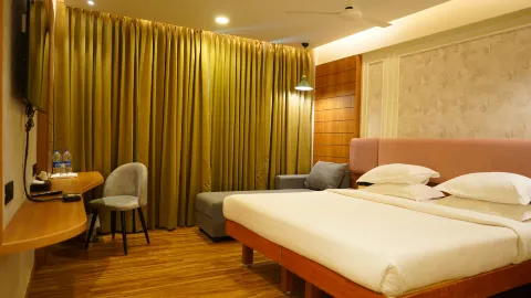 Hotel Surguru in Puducherry