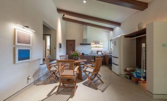 Zizai Courtyard Shizi