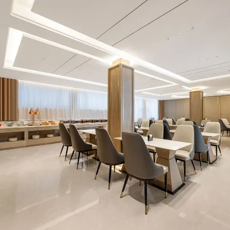 Yishang PLUS Hotel (Jiuzhaigou Branch)