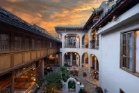 Alley Memory · 1910‘s Style | Wine & Coffee 360° Volcano Garden Hot Spring Inn (Heshun Town) Các khách sạn gần Heshun Library