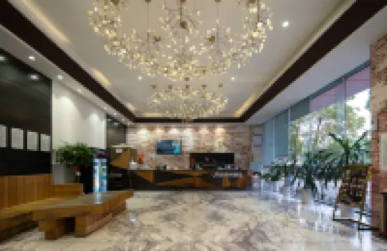 Baina Hotel (Ningbo Laowaitan Shuguang Metro Station Branch)