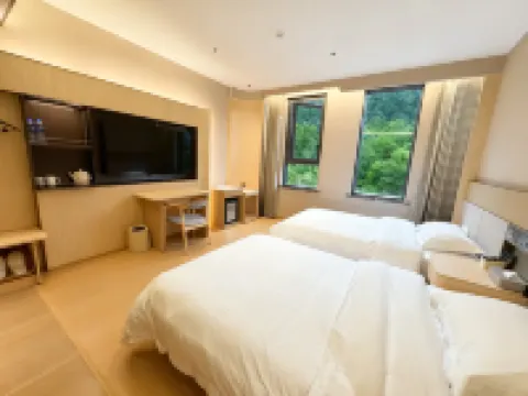 Luzhou Wine B&B Hotels in Gulin