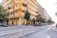 La Fenice - โรงแรมราคาถูก