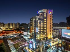 Zhuhai L Hotel （Gongbei Port High-speed Railway Station）