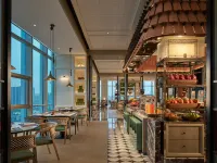 Zhuhai Gongbei Hyatt Regency Hotel Hotels near Gongbei Border