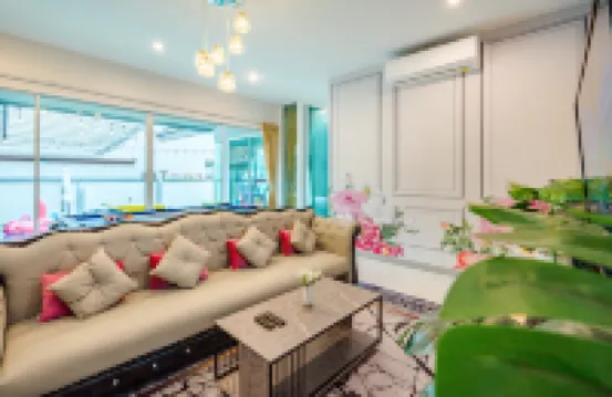 M4 Billion Pool Villa Cha-am