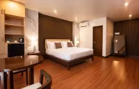 N&B Hotel