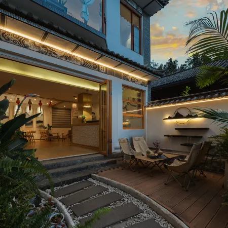 Feihua Qingmeng · Garden Oxygen Courtyard Boutique Stay (Dali Ancient City South Gate)