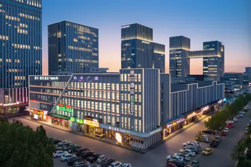 Campanile Hotel (Dongying Financial Harbor Wanda Plaza) - Romantic