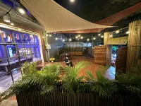 You empire Hostel and Bar 빡세 호텔
