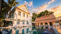 Jing Land Palace Hotel (Phousi Mountain Sunset Viewpoint &Downtown Mekong Riverside Hotel) - Wifi