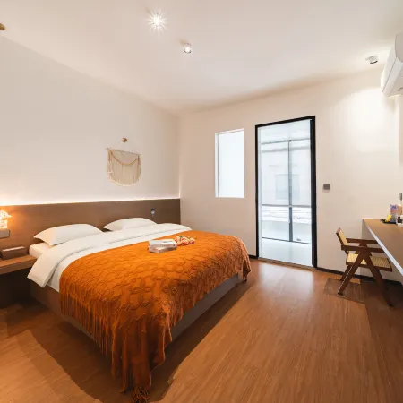 Dengni Xiaozhu Homestay (Kaifeng Millennium City Park Henan University Jinming Campus)