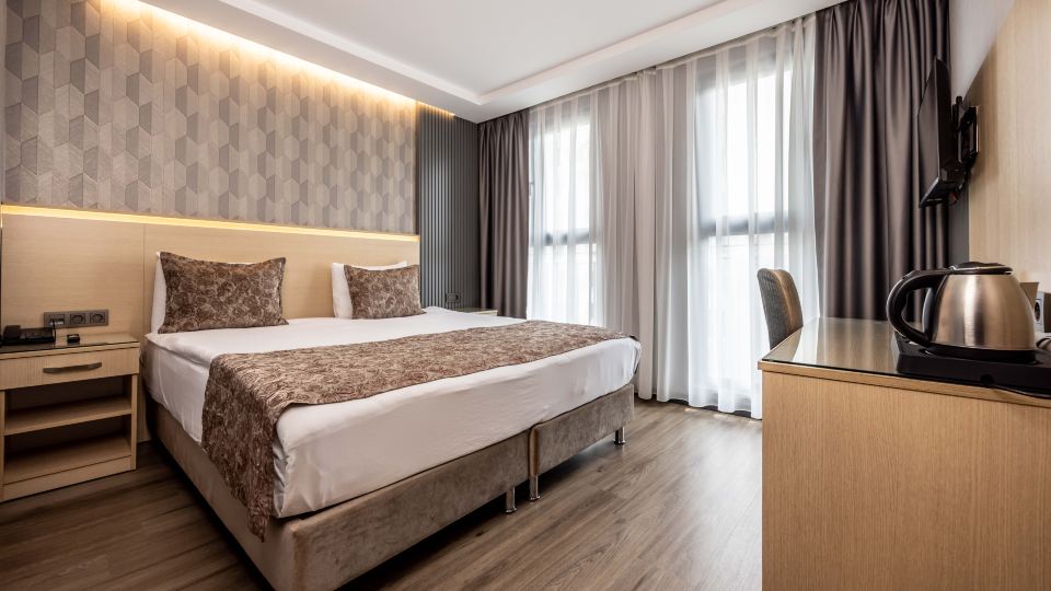 Heya Hotel