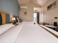 Desert Horizon · Great Gobi Starry Luxury Camp