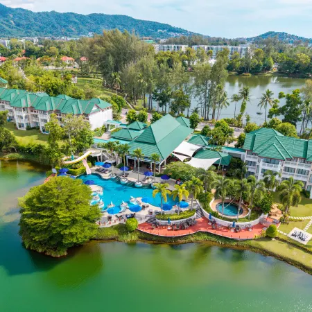 Homm Suites Laguna, part of Banyan Group Отели рядом с достопримечательностью «Пляж Бангтау»