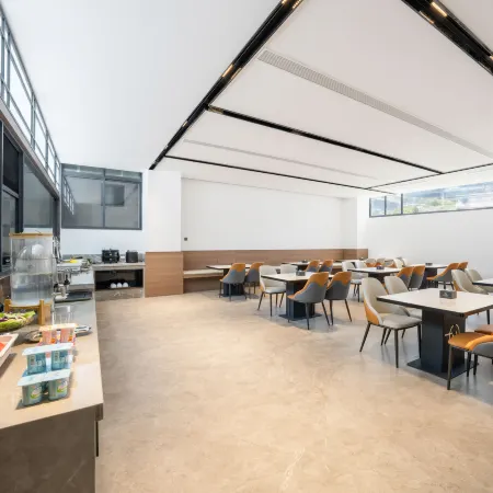 Hanyang Smart Hotel (Mengzi No.1 High School)