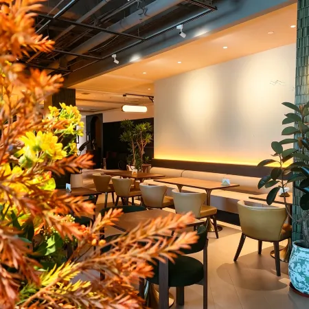 COFFIZZ HOTEL- the center of Beijing - Near by Forbidde City, Tiananmen Square, Wangfujing Subway Отели рядом с достопримечательностью «Станция метро Dongsi»