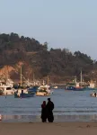 Moon Bay Longhong Homestay - 2-Star