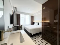Yalan Guanyue Design Hotel - Airport Shuttle
