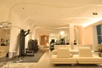 Songyun Cliff Hotel - 5-Star