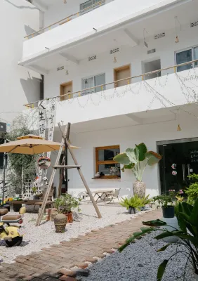 Wash and sleep in the youth hostel - 2 ดาว