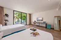 Sanya feiyu guesthouse - parking