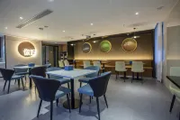 Ni Hao Hotel (Fuyang Linyi Shangcheng)