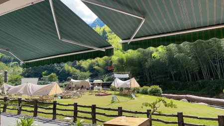 Floral Hotel  · Pan'an chujianshanshe hotel Отели рядом с достопримечательностью «Zhaomingyuan Scenic Area»