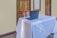 Spot on 91799 Sosonopan Homestay Near Lantamal VIII Manado Hotels in Mapanget