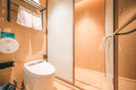 Xinghaichen Business Hotel (Huai'an Government Wuyue Plaza)