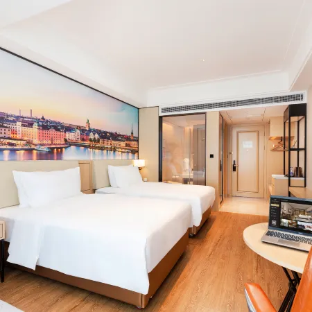 Vienna International Hotel Lufeng South Railway Station