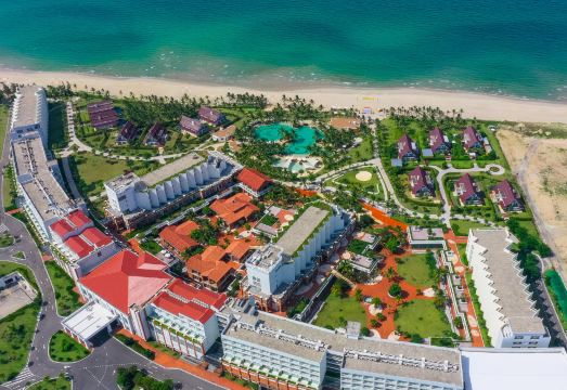 3. 더 펄 호이안..