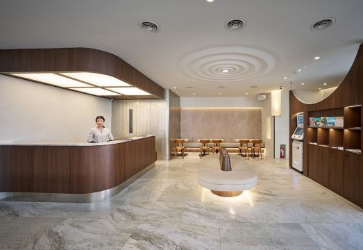 1. 하워드 레이크 ..