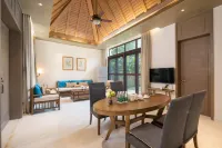 Wanning Riyuewan Shangyi Seaview Surf Apartment - バルコニー