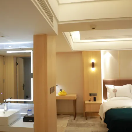 Lanfeng Hotel
