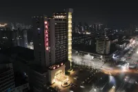 Soluxe Yishui Grand Hotel Hotels near Zunhuatangqu Tang Shan Jiaoqu Tianzhu Church