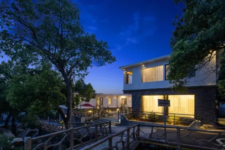 Nan tang yin lu  Hotel  (Mount Lushan Scenic Zone Store) Отели рядом с достопримечательностью «Haihuizhen»