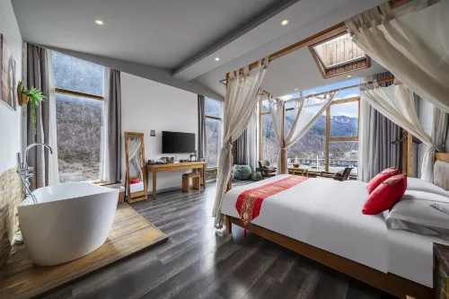 My House Hotels in Xiaojin