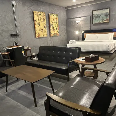 Premier Hostel Chiang Mai Hotels near Wat Phra Singh